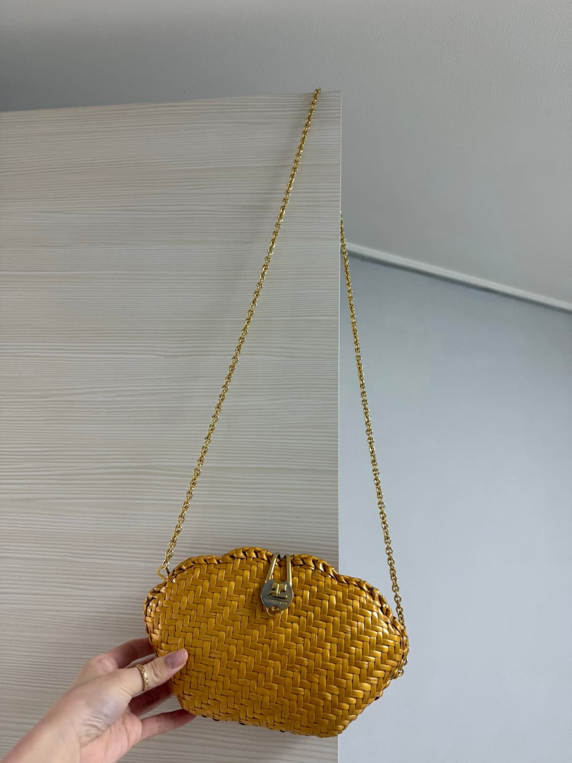 꾸레쥬 Vintage Straw Chain Bag 상품이미지6