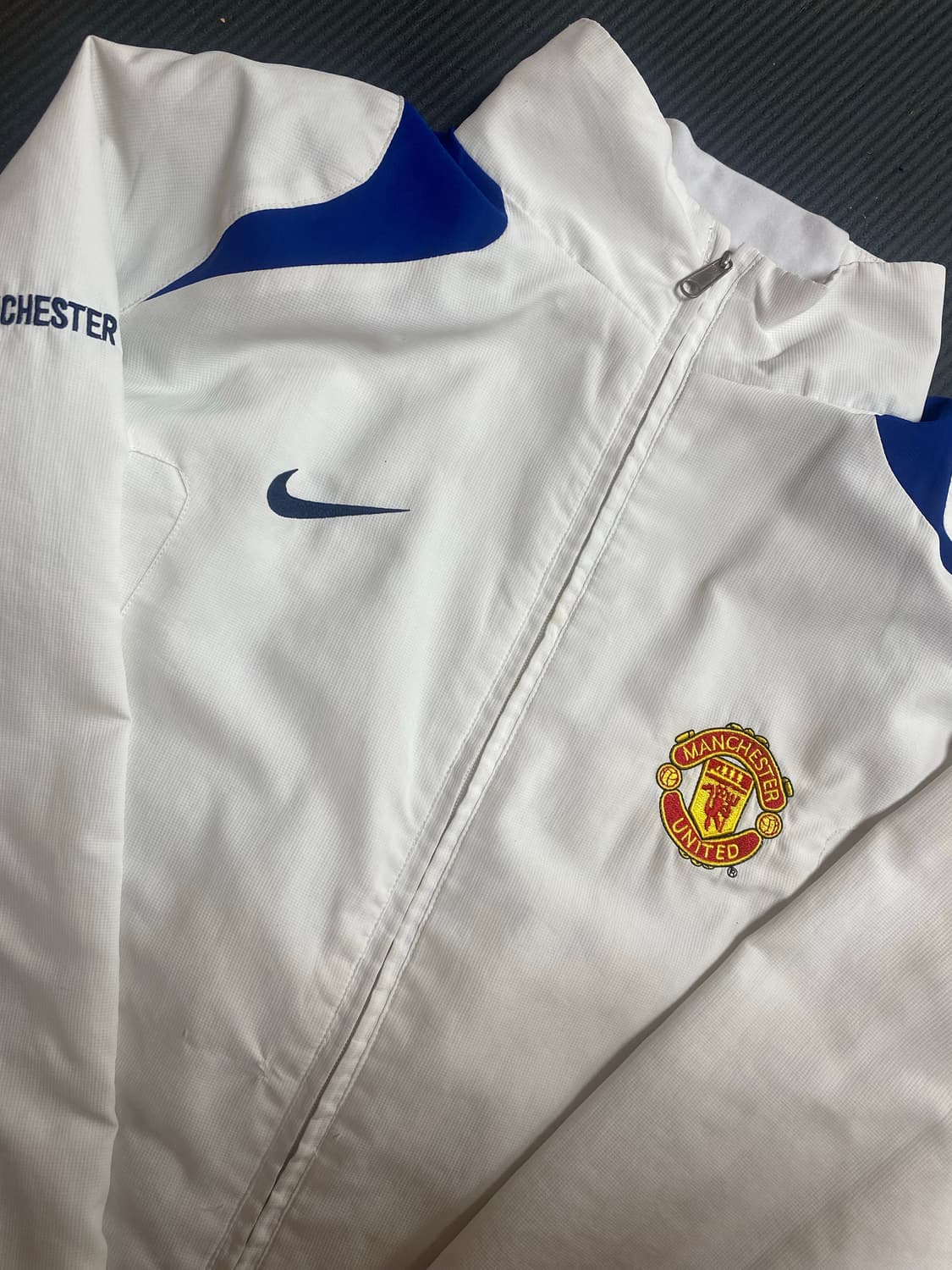나이키 맨체스터 유나이티드 바람막이 집업 상품이미지2