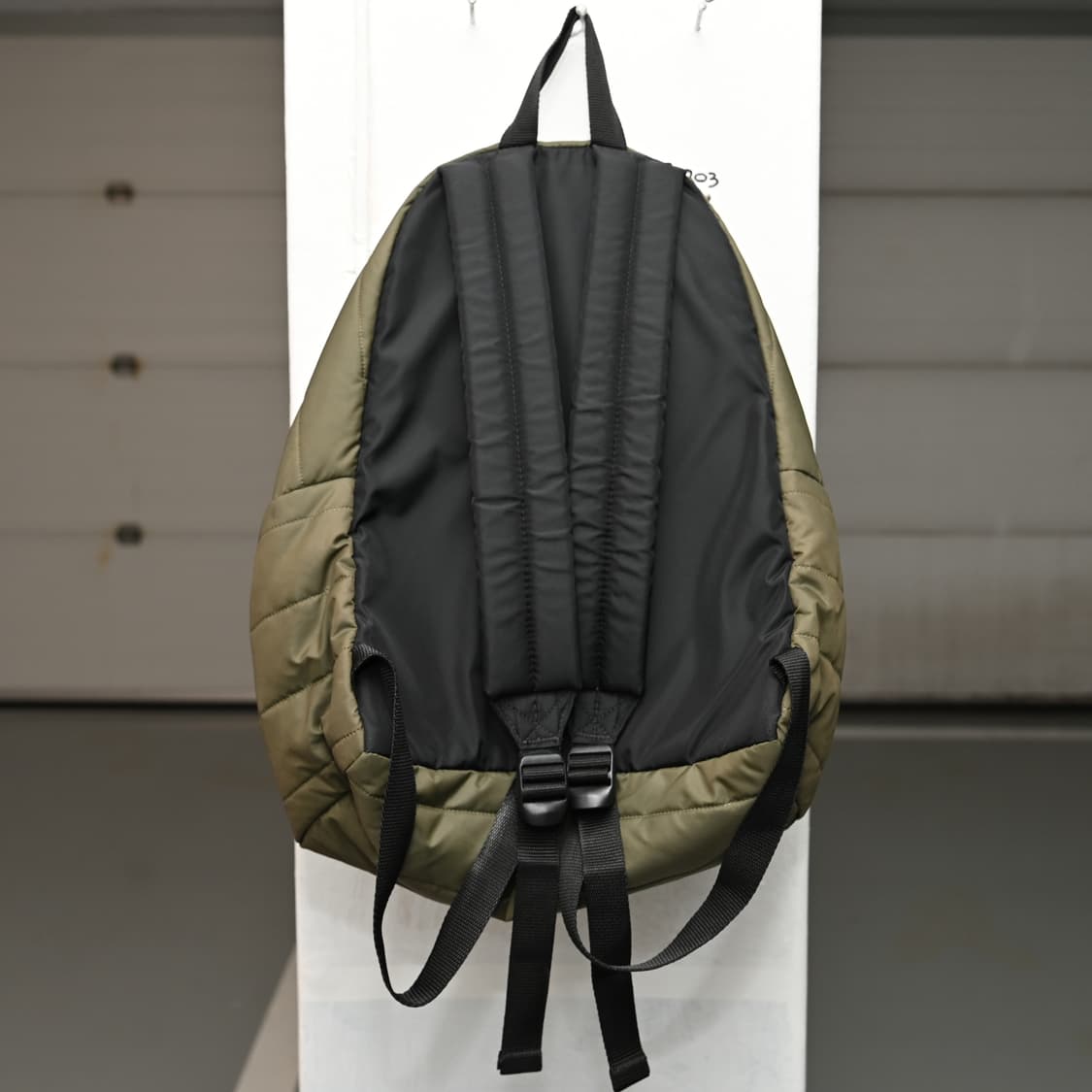 이스트팩 패디드 백팩 상품이미지2