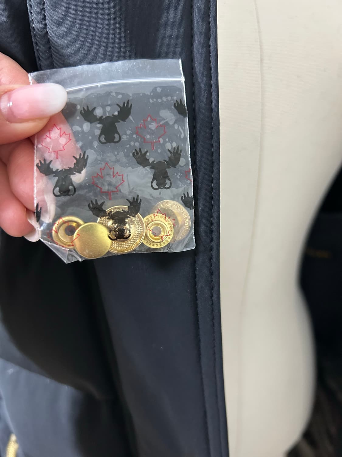 무스너클 워터쉐드 여성용 패딩 블랙 상품이미지8