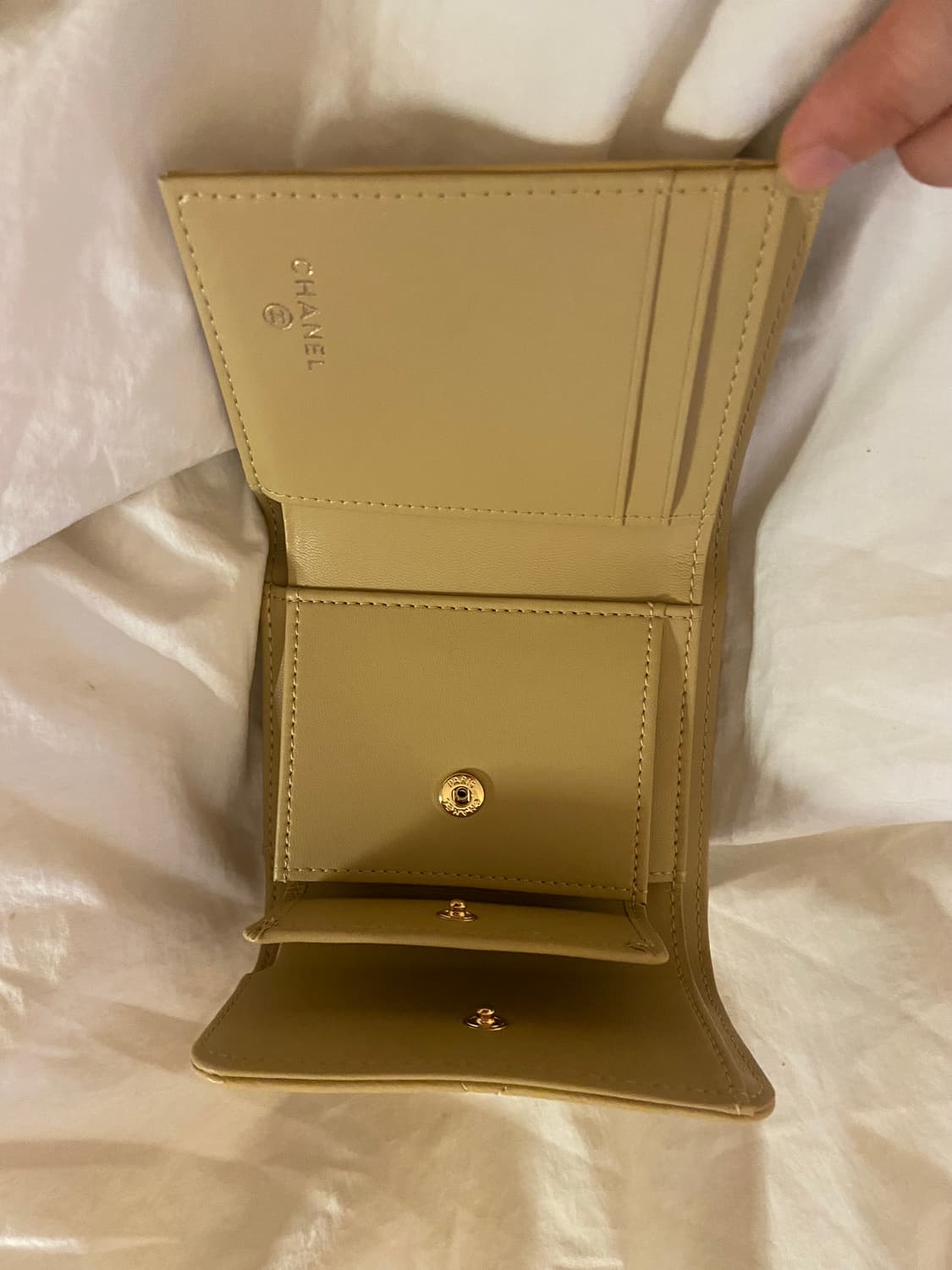 샤넬 체인 CC 19 지갑 베이지 상품이미지6