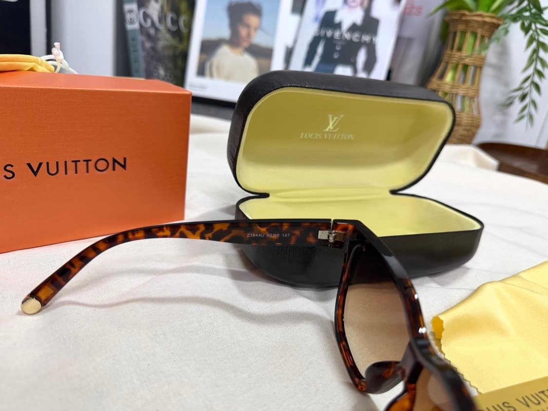 루이비통 LV 로고 브라운 선글라스 상품이미지4