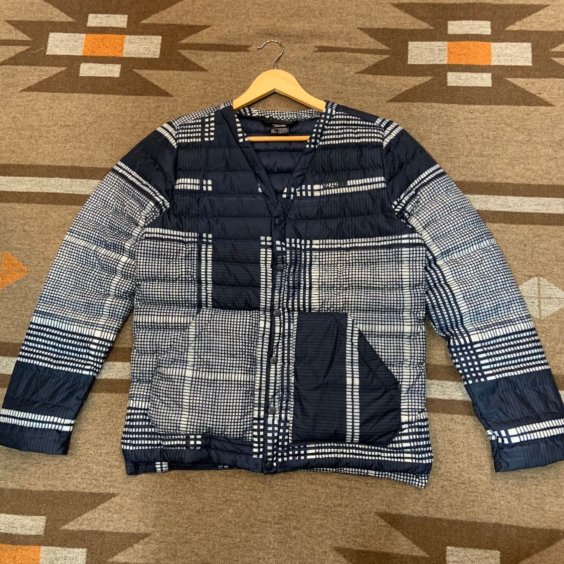 노스페이스 구스다운 경량패딩 L 상품이미지1