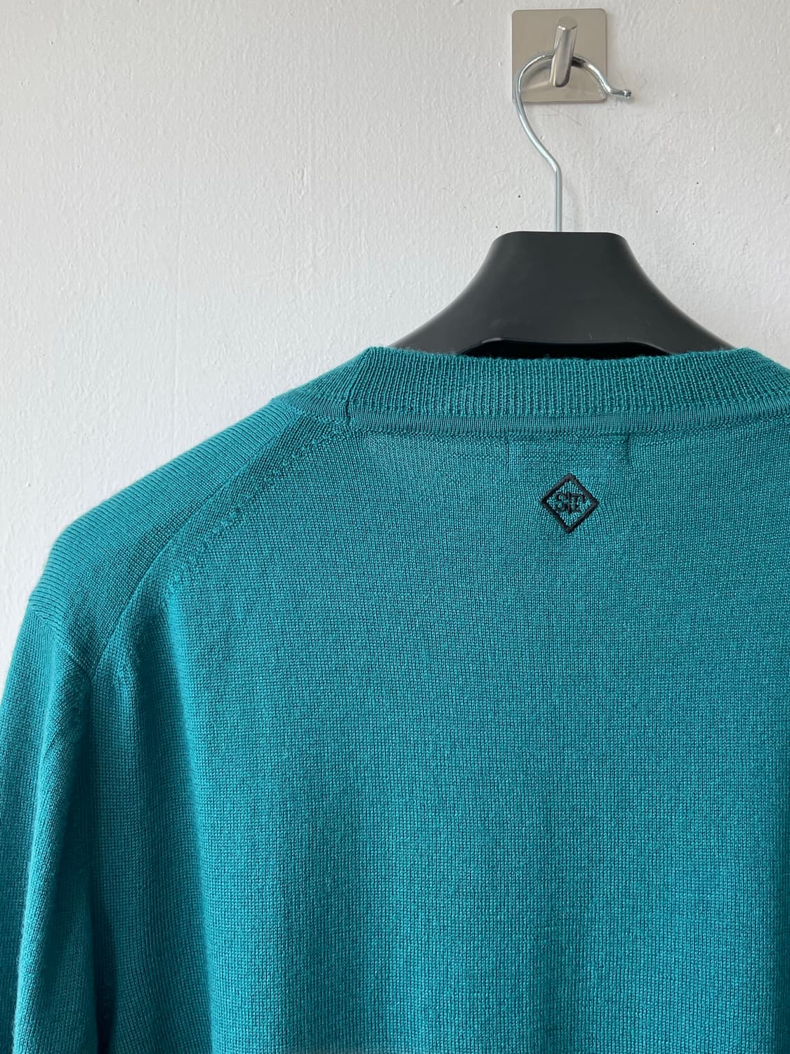 쉐입부티크 Premium WOOL Crew neck knit 블루그린 새 상품이미지10