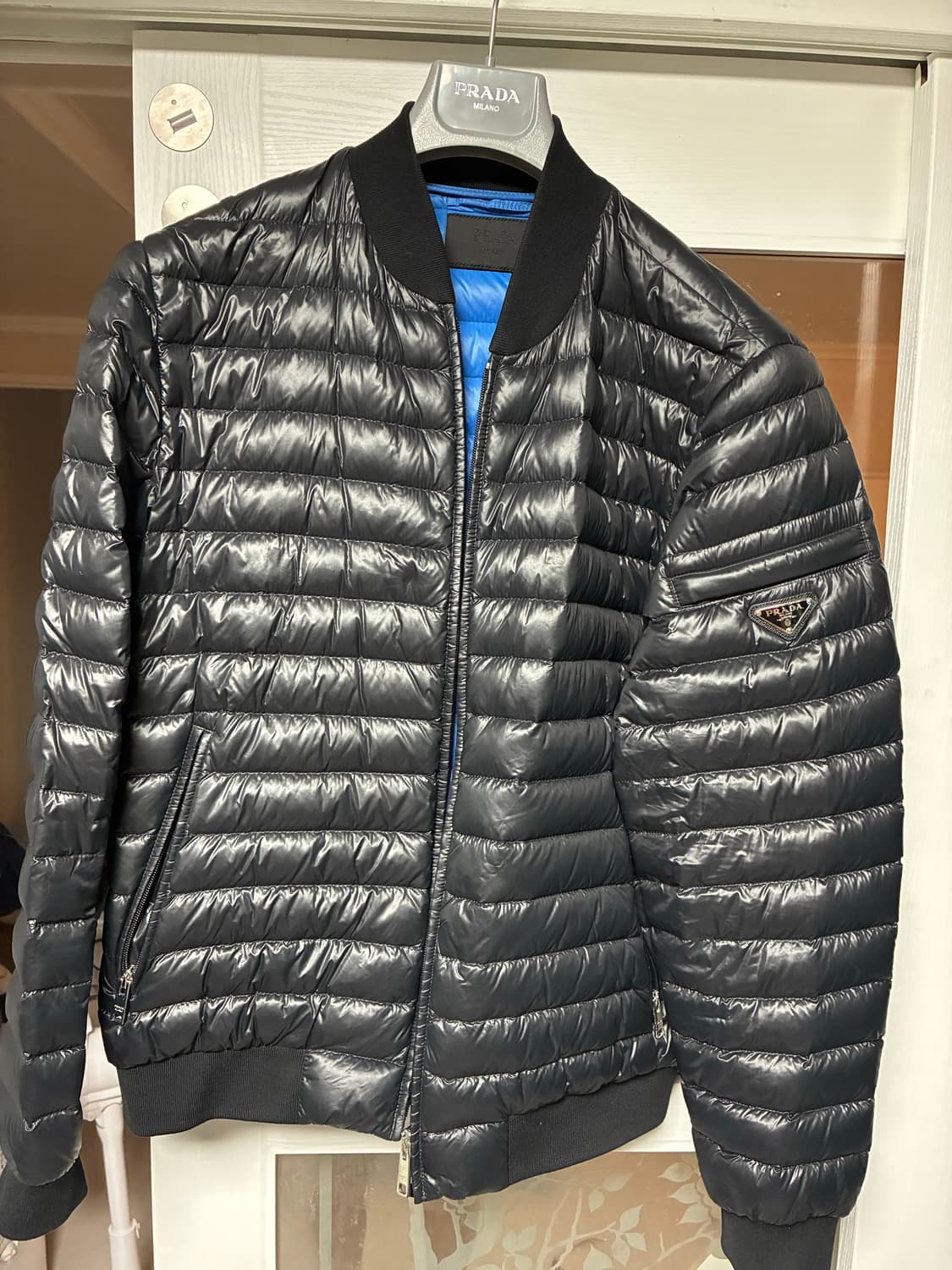 프라다 경량패딩 50 상품이미지1