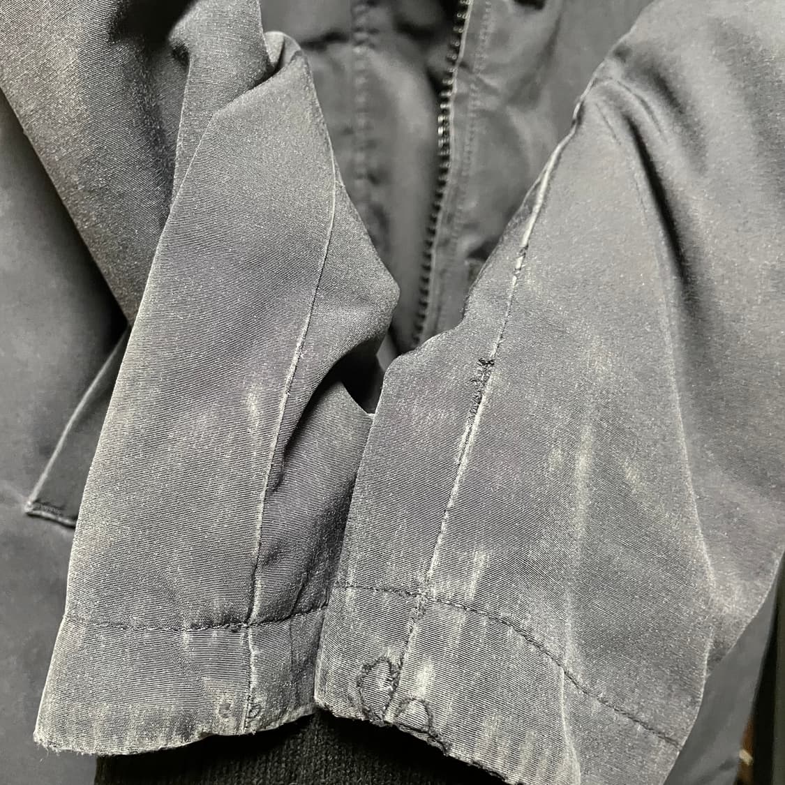 정품 M) 캐나다구스 빅토리아 네이비 롱 패딩 상품이미지5