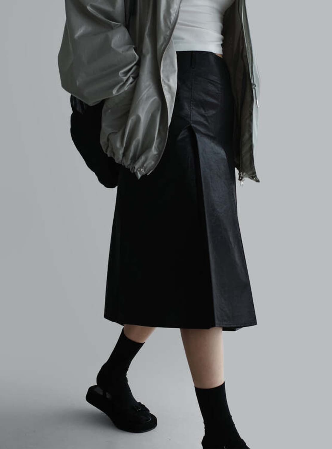 라룸 코팅플리츠스커트 블랙 M 상품이미지3