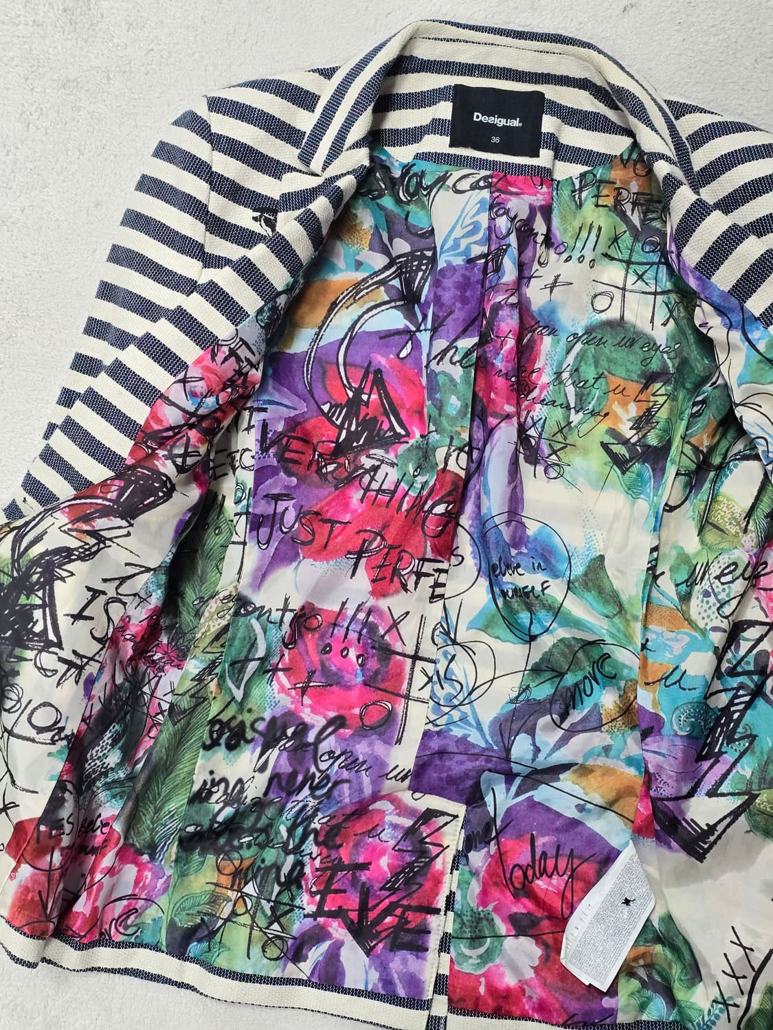 Desigual 데시구알 스트라이프 아트컬쳐 자켓 36 상품이미지8