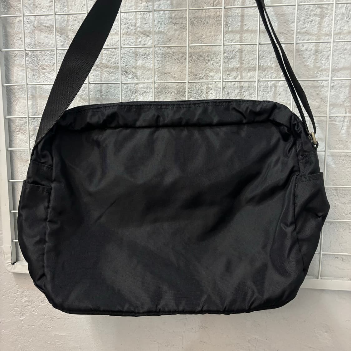 00s 아디다스 올드스쿨 빈티지 블랙 크로스백 OS 상품이미지3