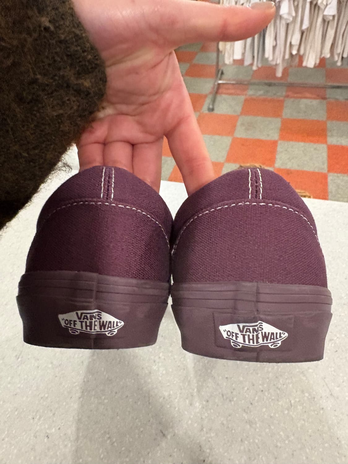 반스 버건디 슬립온 상품이미지3