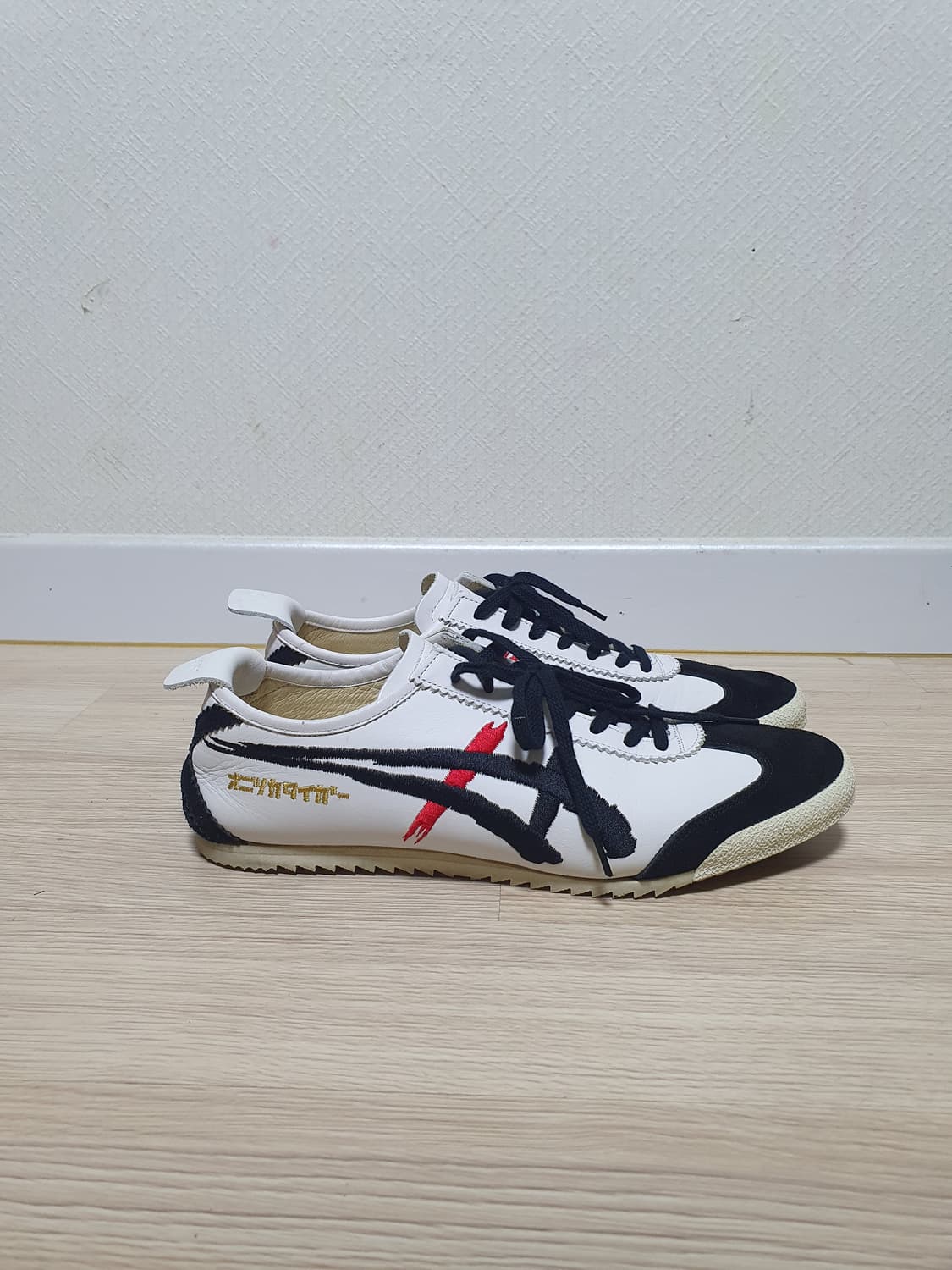 오니츠카타이거 멕시코66 디럭스 가부키 270 상품이미지1