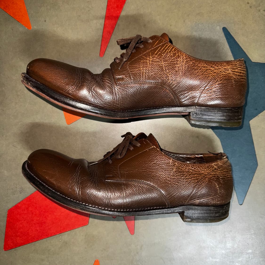 Prada Rough Leather Derby Shoes 상품이미지6