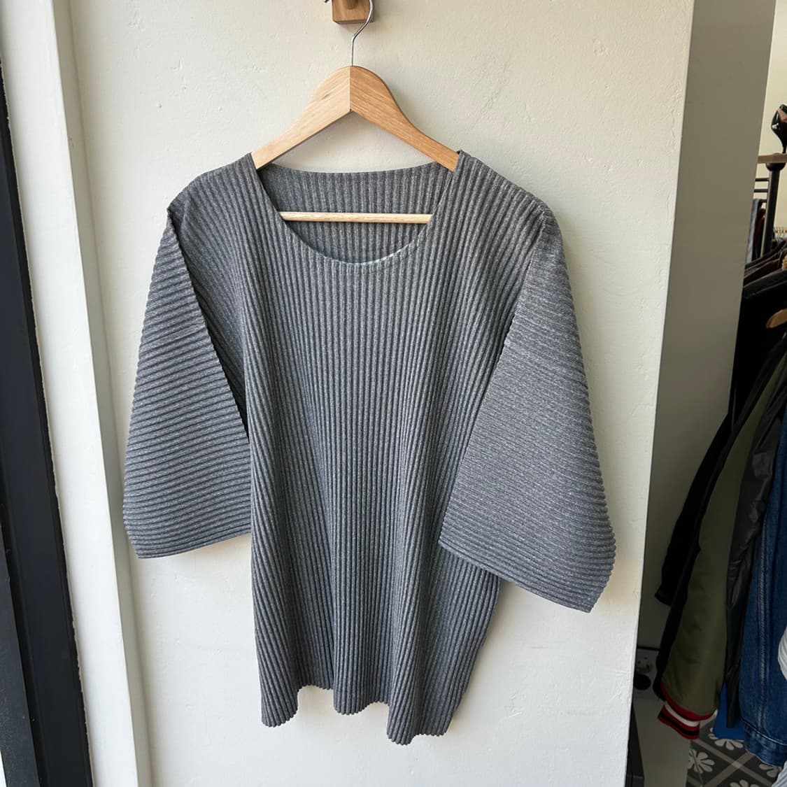 16626 - 22S/S 이세이 미야케 옴므 플리츠 탑 상품이미지2