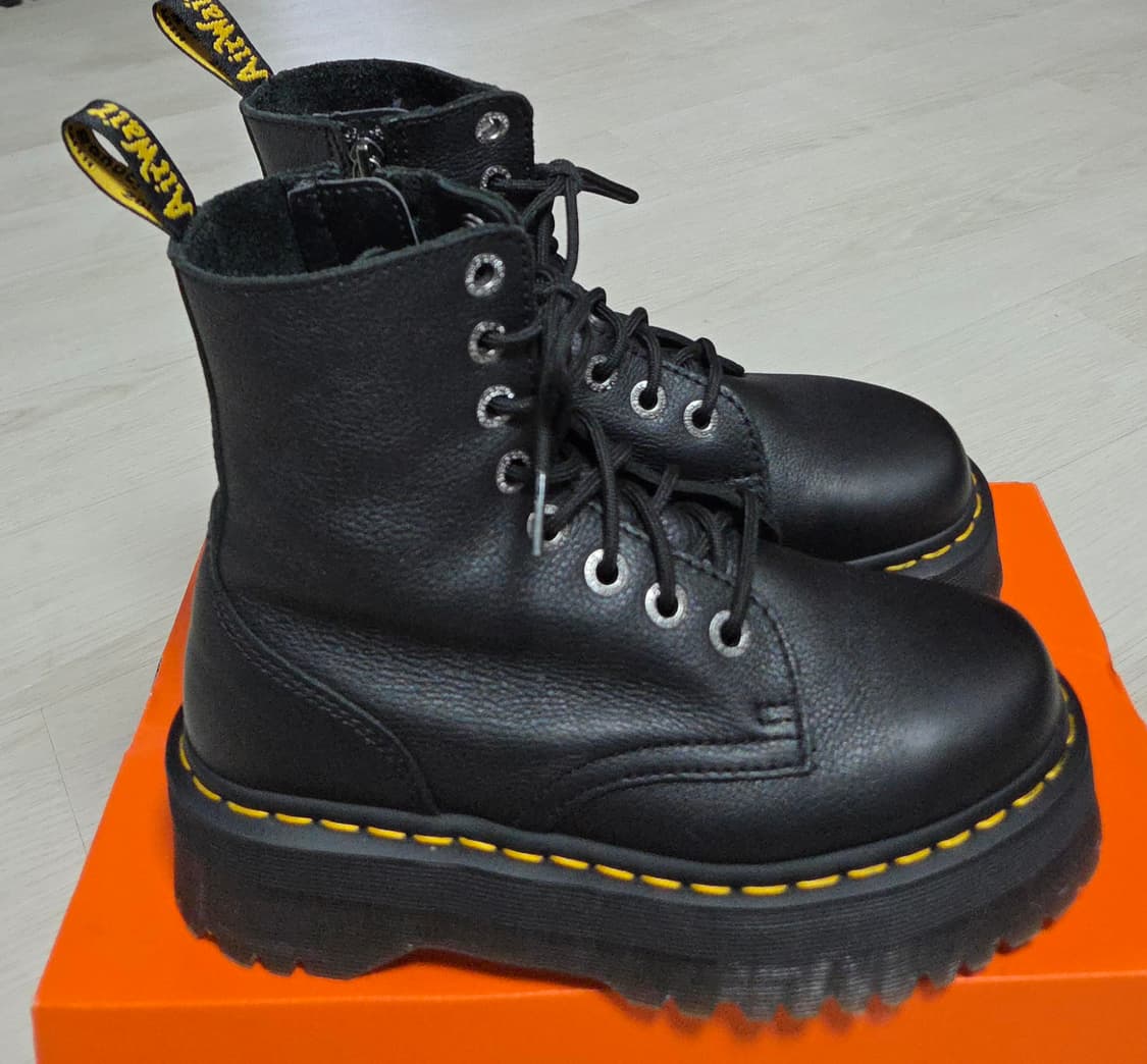 닥터마틴 제이든 3 워커 부츠 상품이미지4