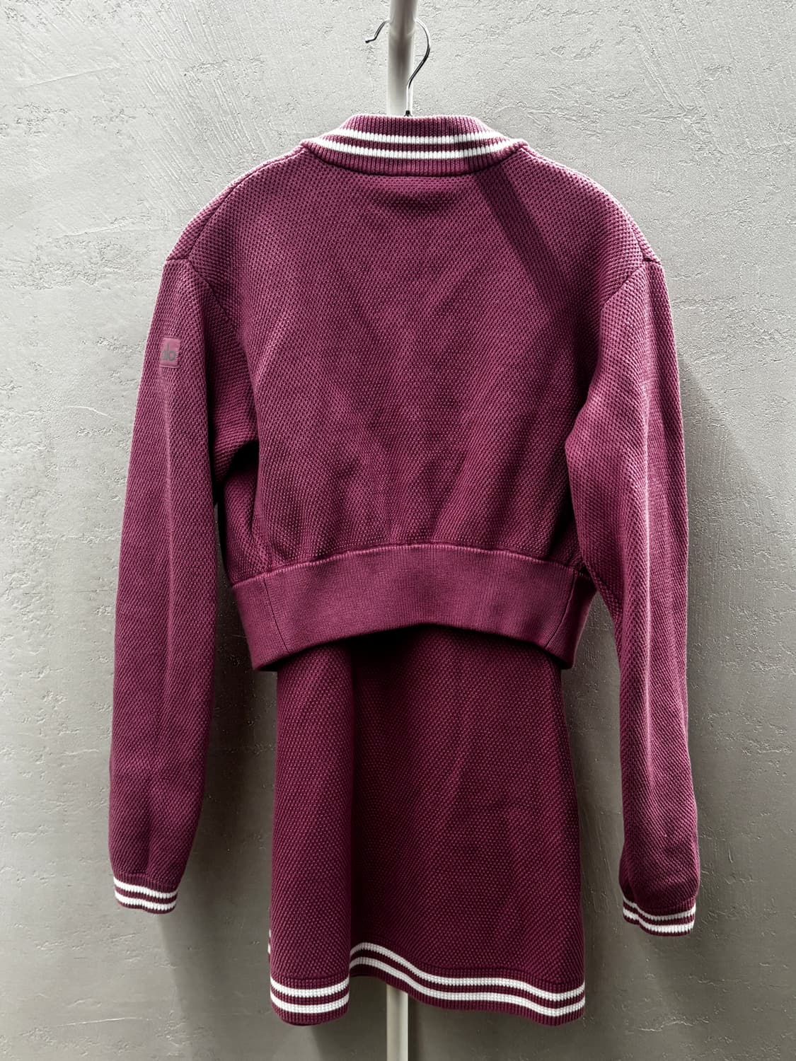 ALO 테니스 클럽 스웨터 XS 버건디 세트 상품이미지3