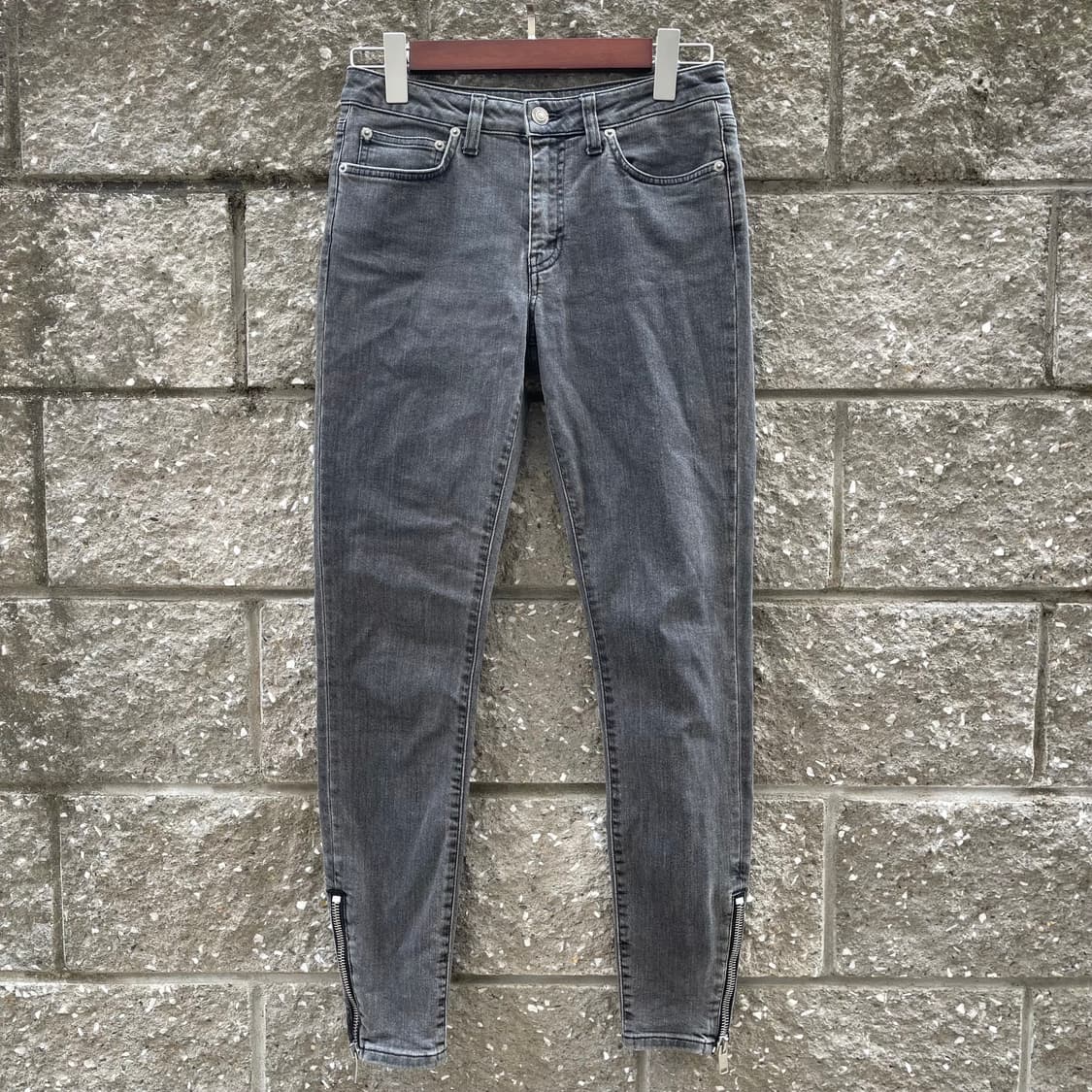 [29]Saint Laurent 14FW D02 그레이 스키니 데님 팬츠 상품이미지1