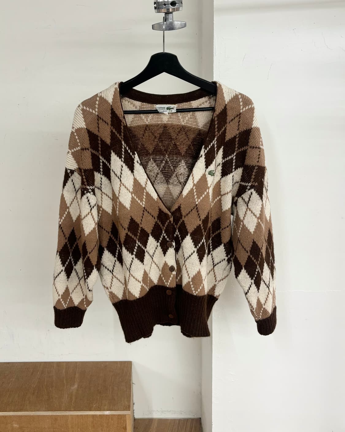 슈미즈 라코스테 브라운 아가일 패턴 니트 가디건 상품이미지1