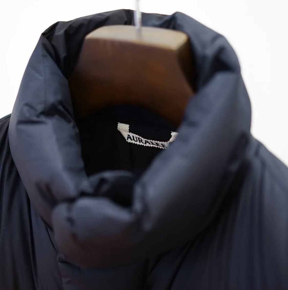 [4] AURALEE 오라리 슈퍼 라이트 나일론 립스탑 다운 베스트 상품이미지3