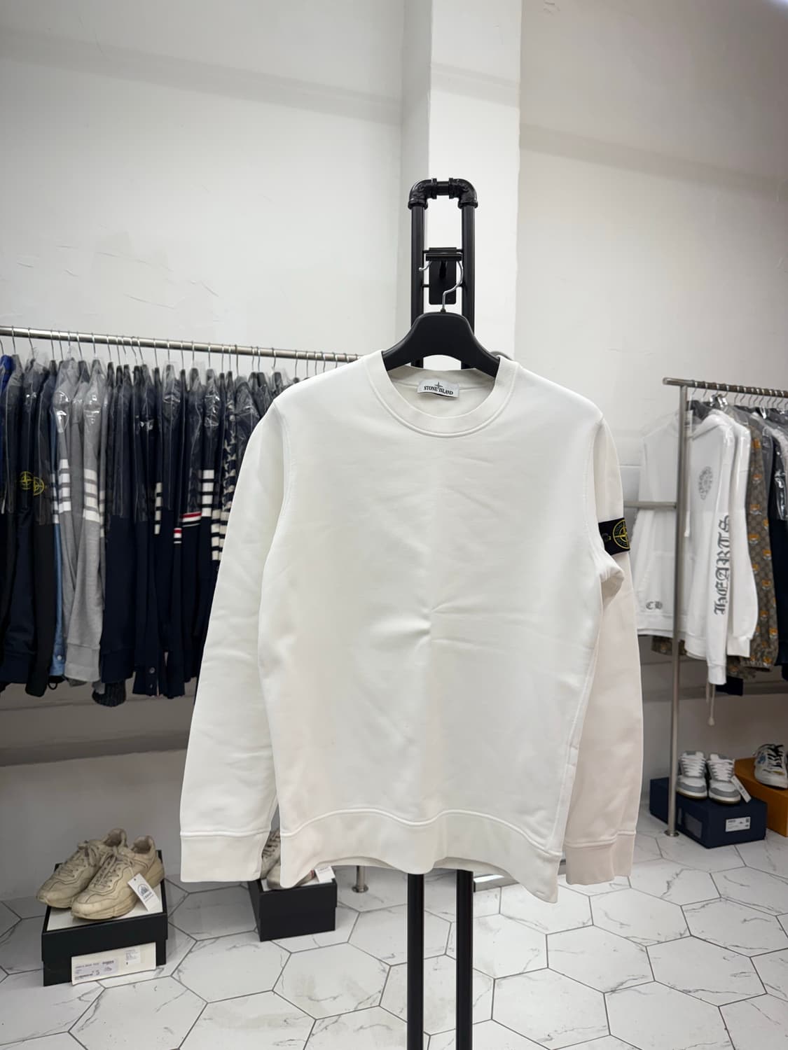 [M] 스톤아일랜드 와펜 맨투맨 상품이미지1