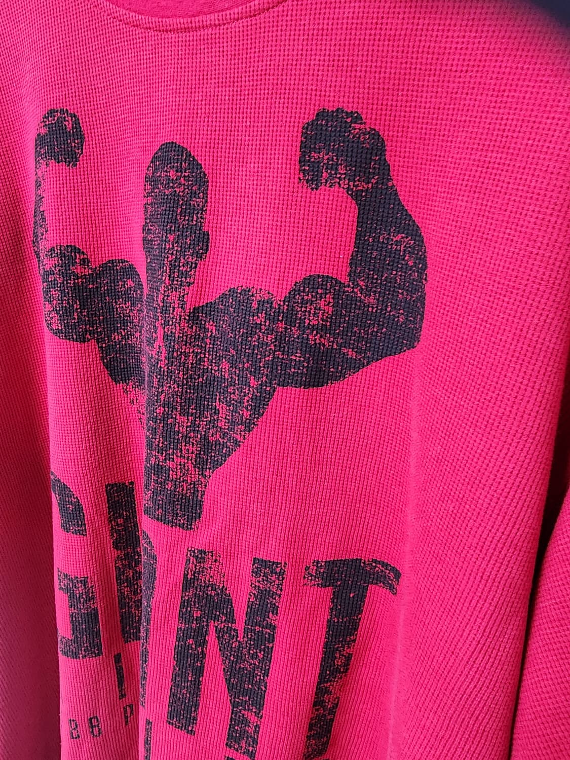 레드 색상의 가스프 킬러 반팔 티셔츠 상품이미지4