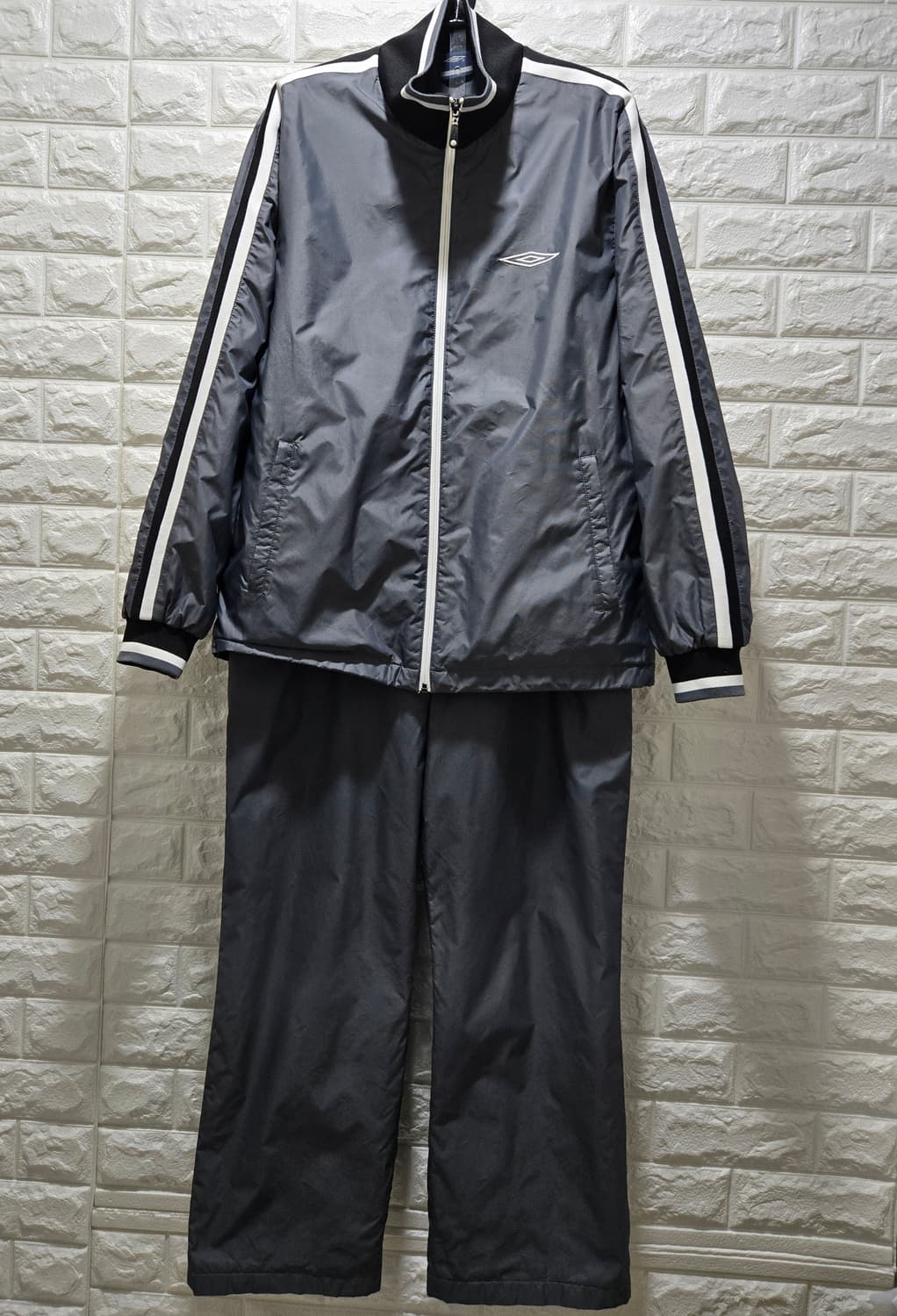 엄브로 우븐 패딩 트레이닝 상하 셋업 L/ L 상품이미지1