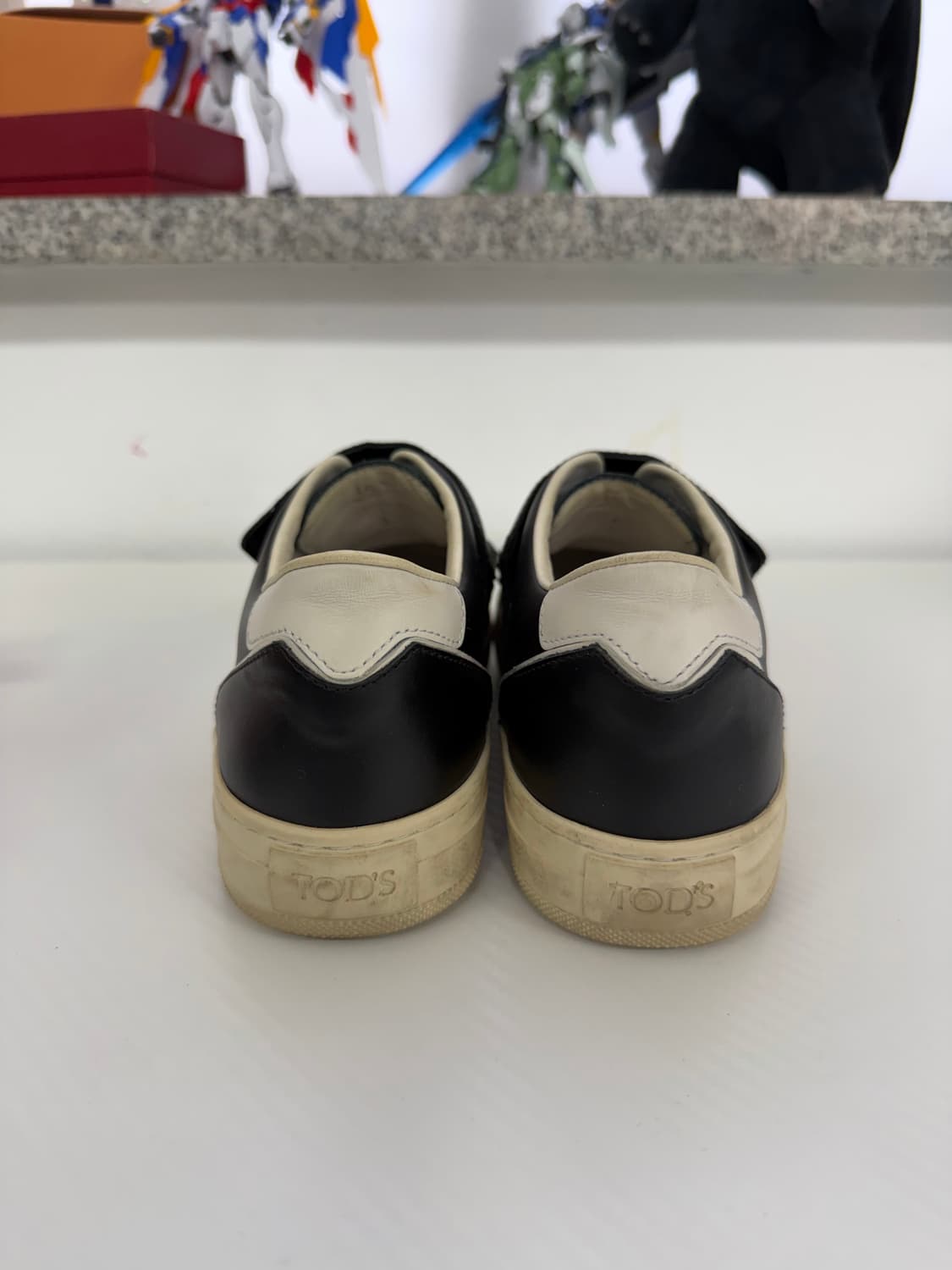 정품) TODS 토즈 여성 텅 장식 스니커즈 35.5 상품이미지5