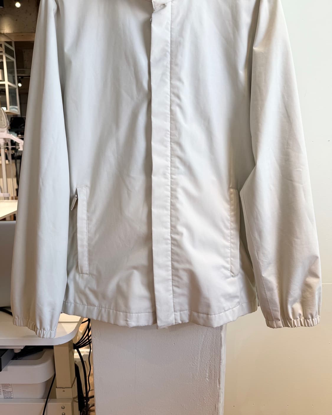  프라다 베이지 폴리에스테르 히든지퍼 자켓  상품이미지5