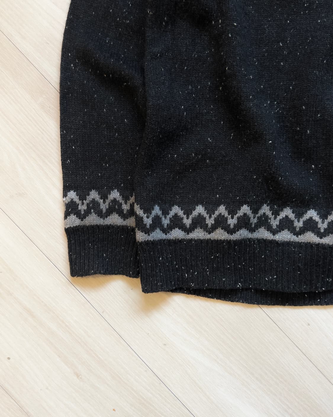 [SENSE OF PLACE] nordic yoke sweater 상품이미지3