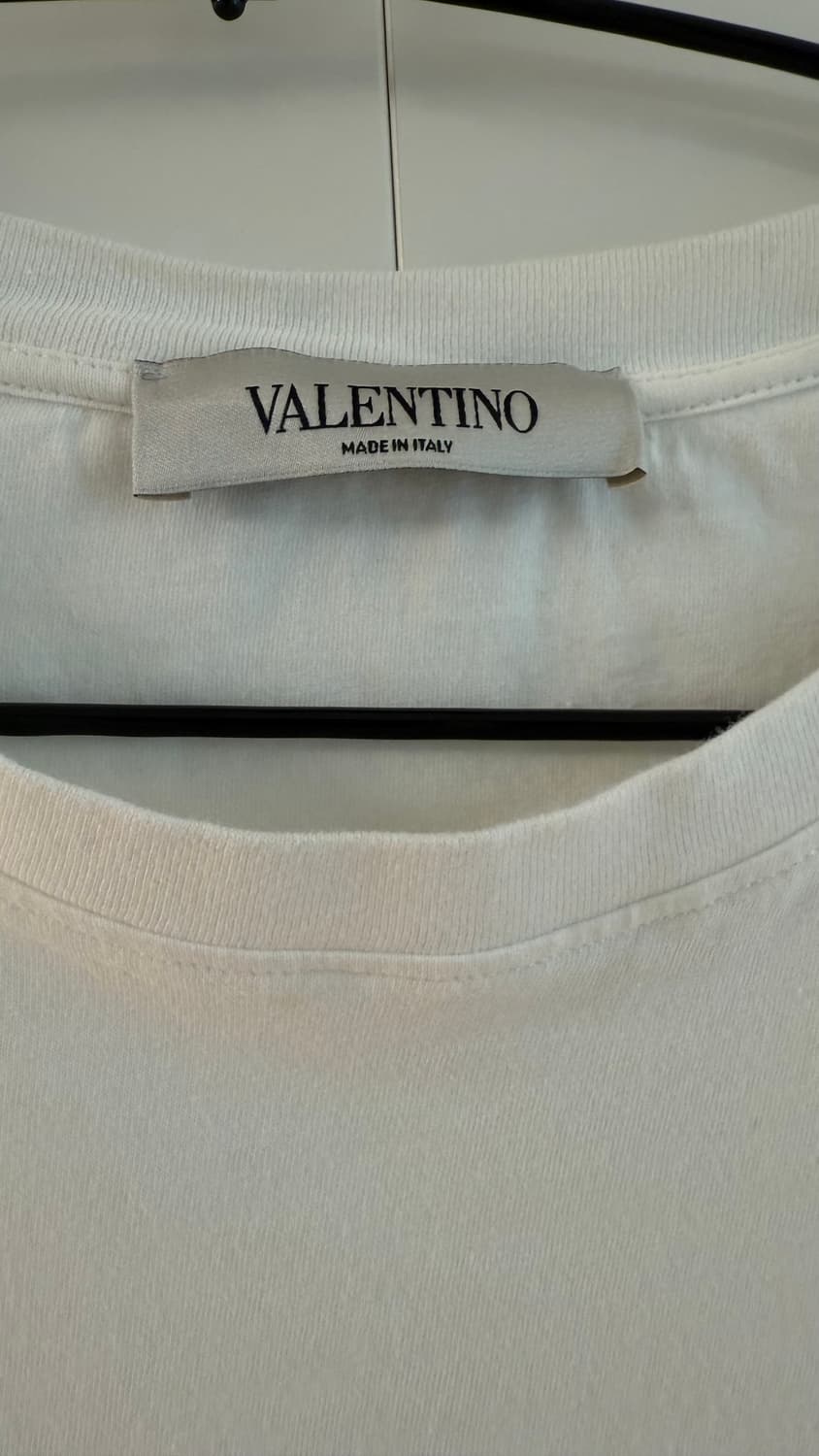 Valentino 발렌티노 VLTN 흰색 반팔티셔츠 상품이미지2
