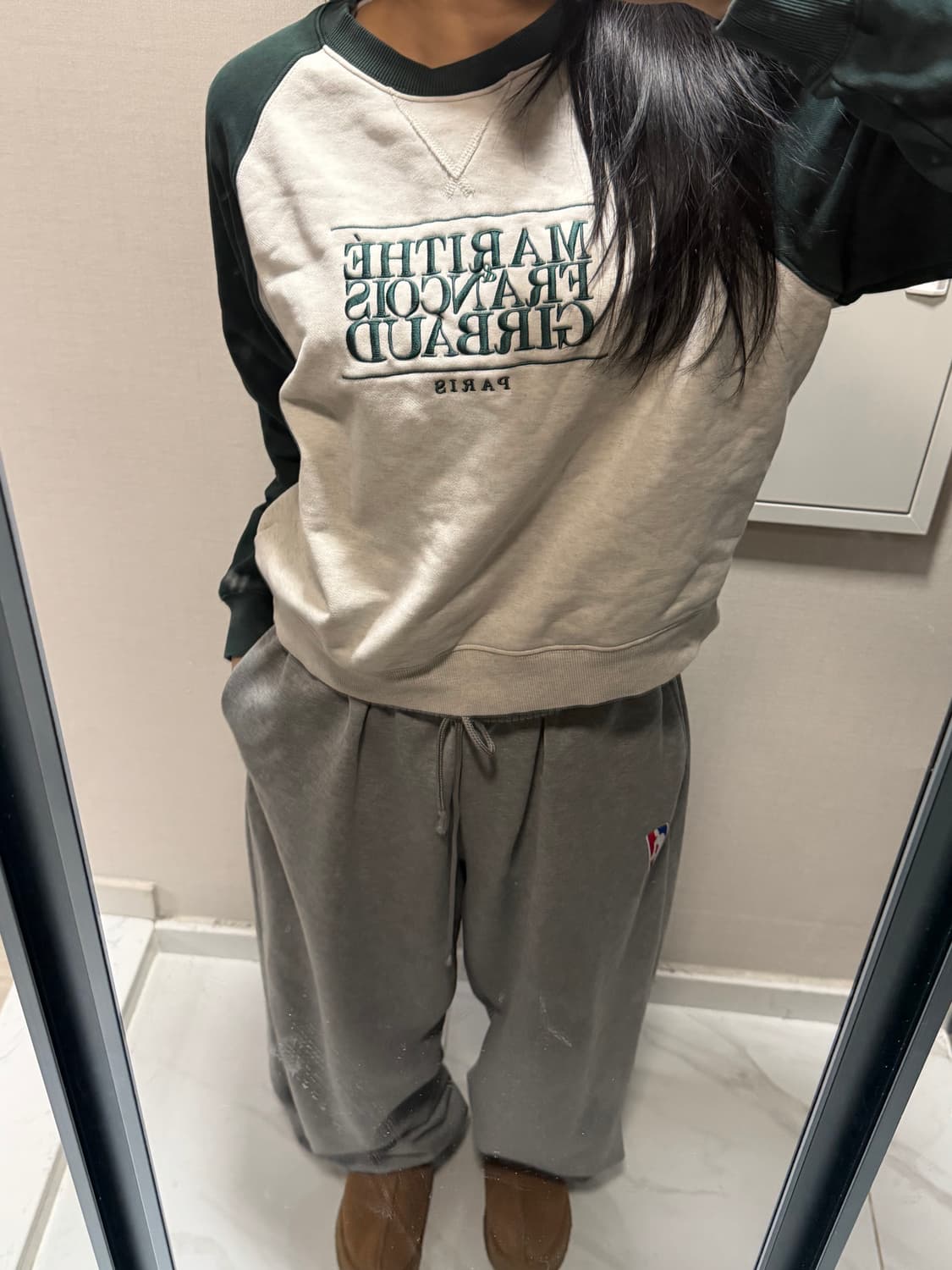 마리떼 배색 맨투맨 s 상품이미지1