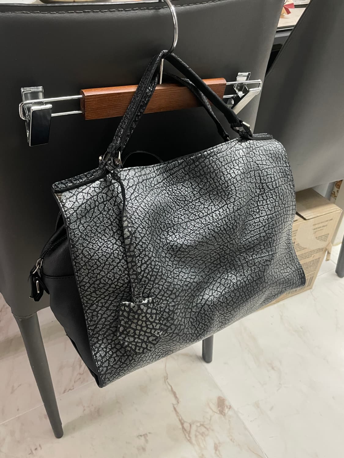 브루노말리 가죽가방 다크 그레이 토트백 상품이미지1