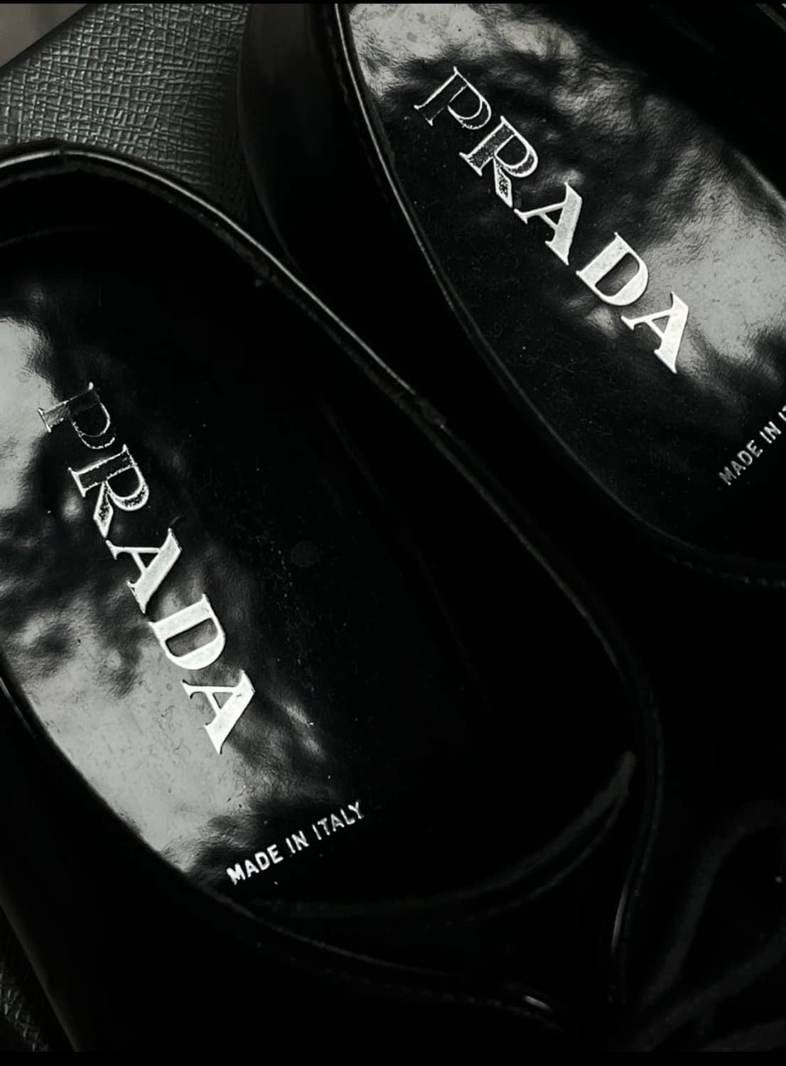 프라다 스퀘어토 로퍼 (정품)285 네고가능 상품이미지4