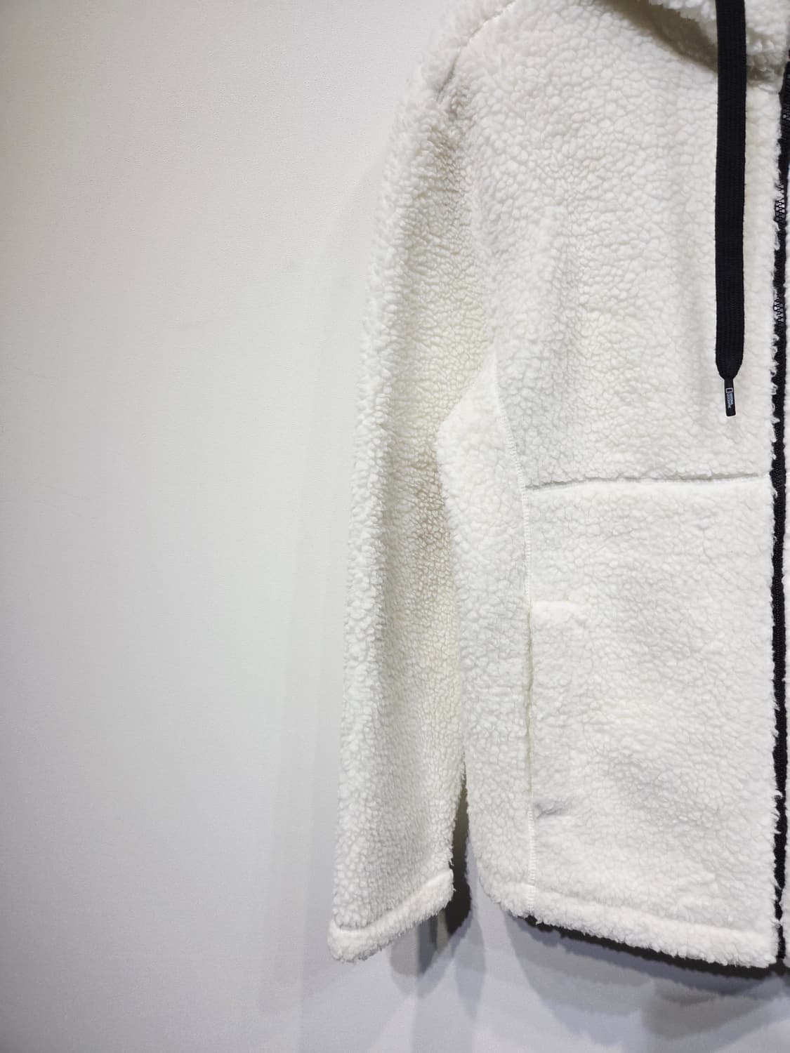 내셔널지오그래픽 플리스 후드 집업 아이보리 상품이미지4