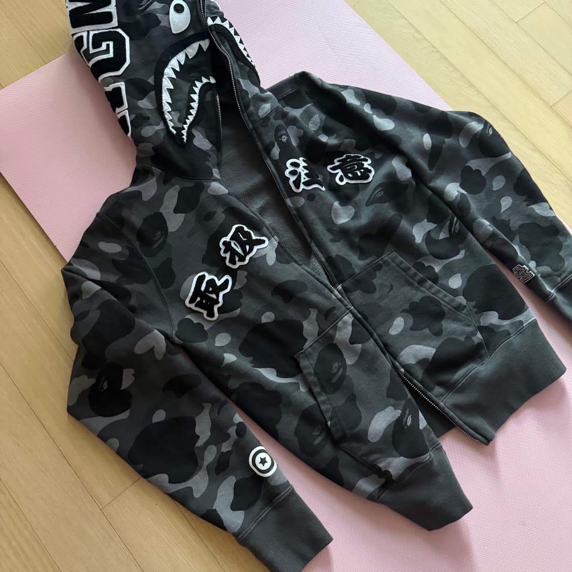 bape x black eye patch 카모 후디 s 상품이미지2