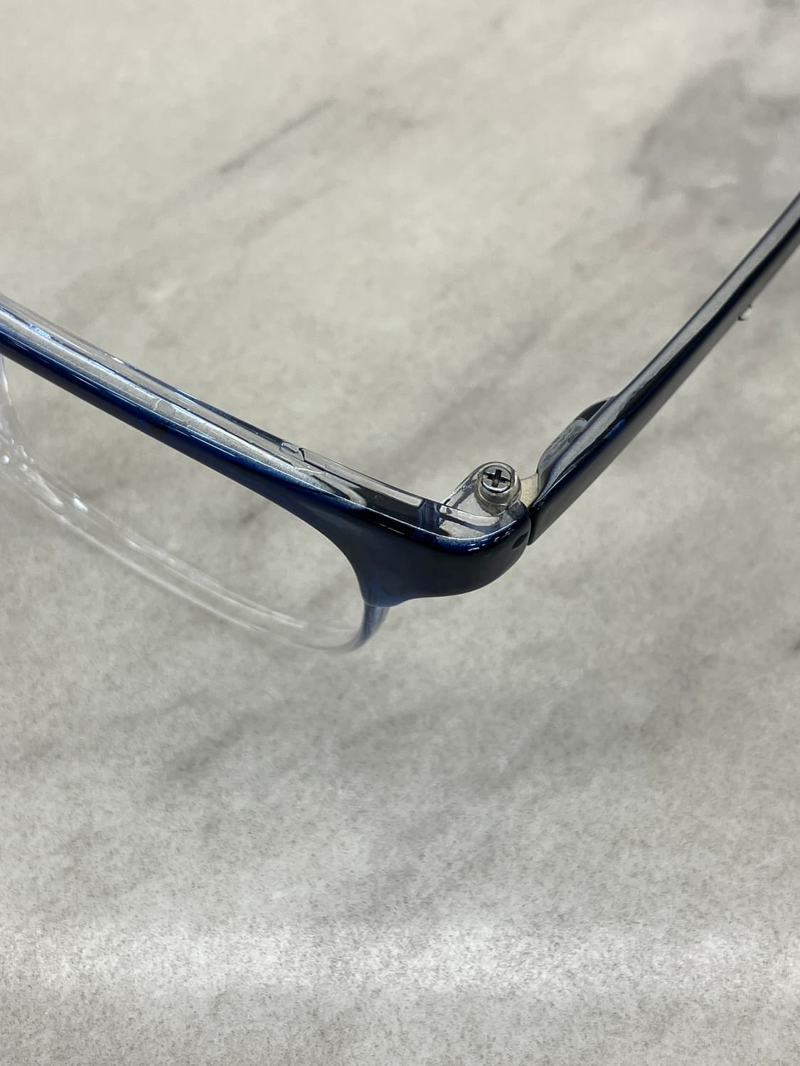 오앤씨 ONC 네이비클리어 반무테 쉐입 스퀘어 뿔테 안경 상품이미지2