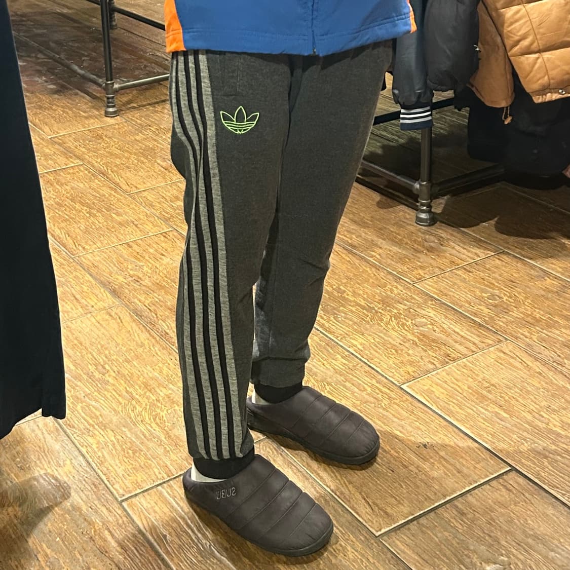 [HI] 아디다스 파이어버드 트랙 팬츠 차콜 상품이미지3