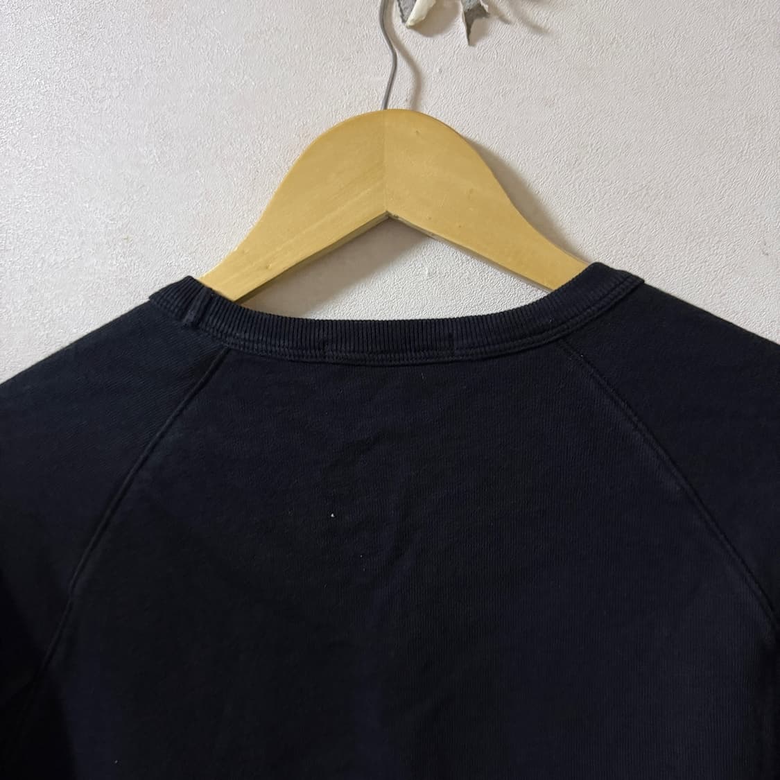 스톤아일랜드 22SS 블랙 라운드넥 맨투맨 M (95-100) 상품이미지4