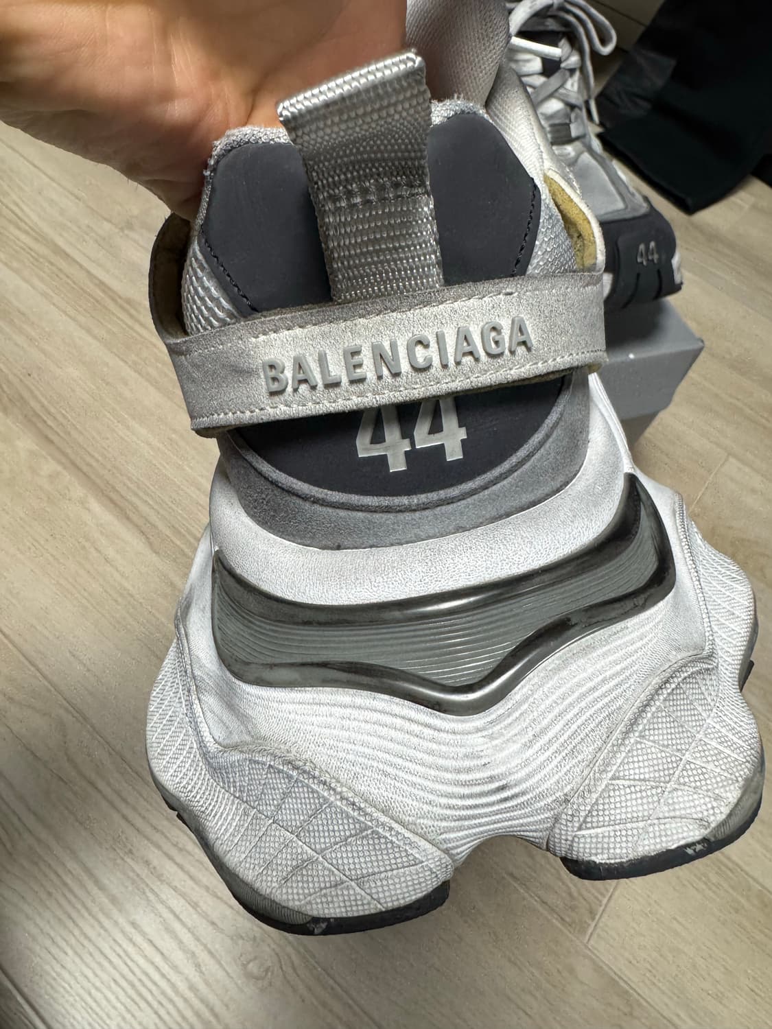 발렌시아가 카고스니커즈 44 상품이미지3