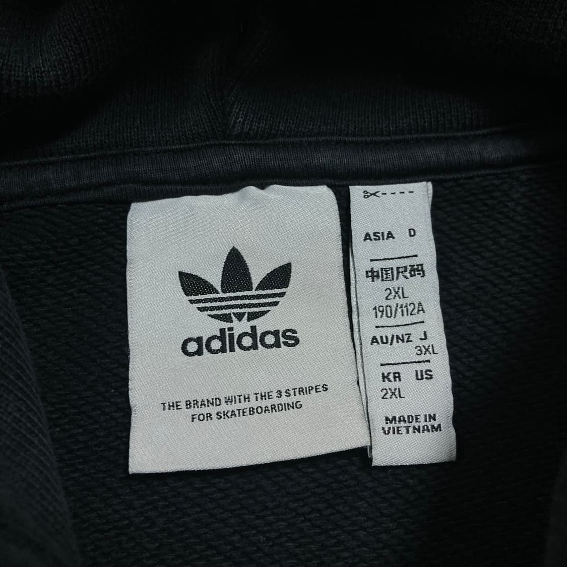 아디다스 x 마크곤잘레스 스몰 로고 블랙 미니멀 후드티 상품이미지3