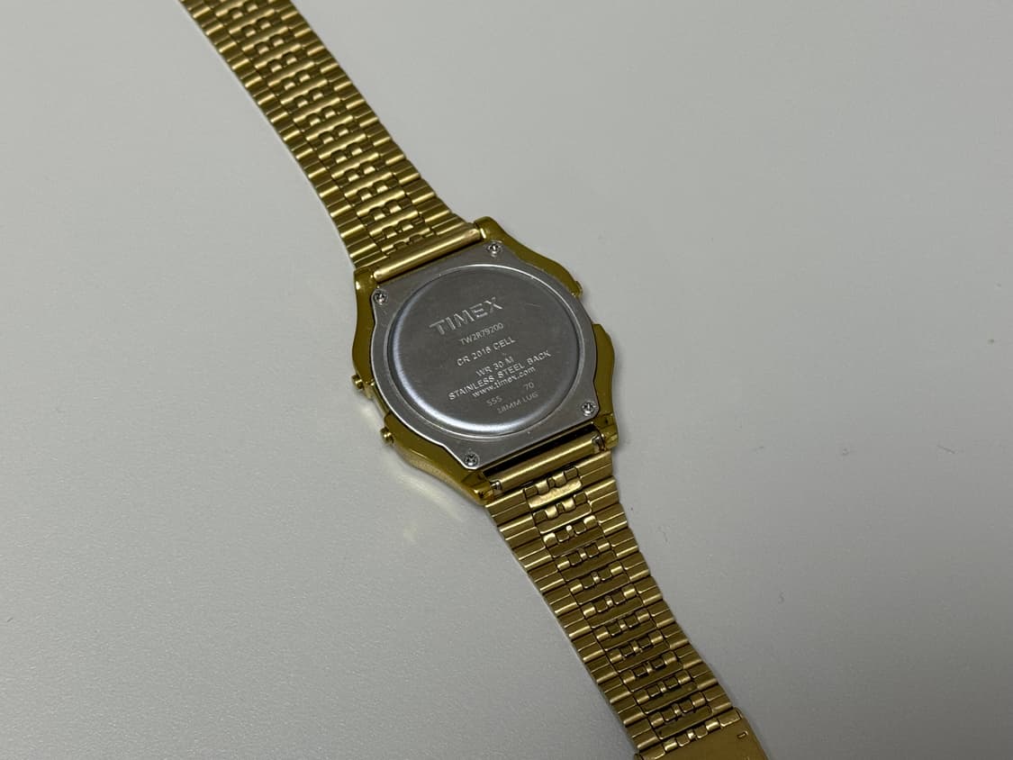 TIMEX T80 골드 스틸 남녀공용 디지털시계 34mm 상품이미지2
