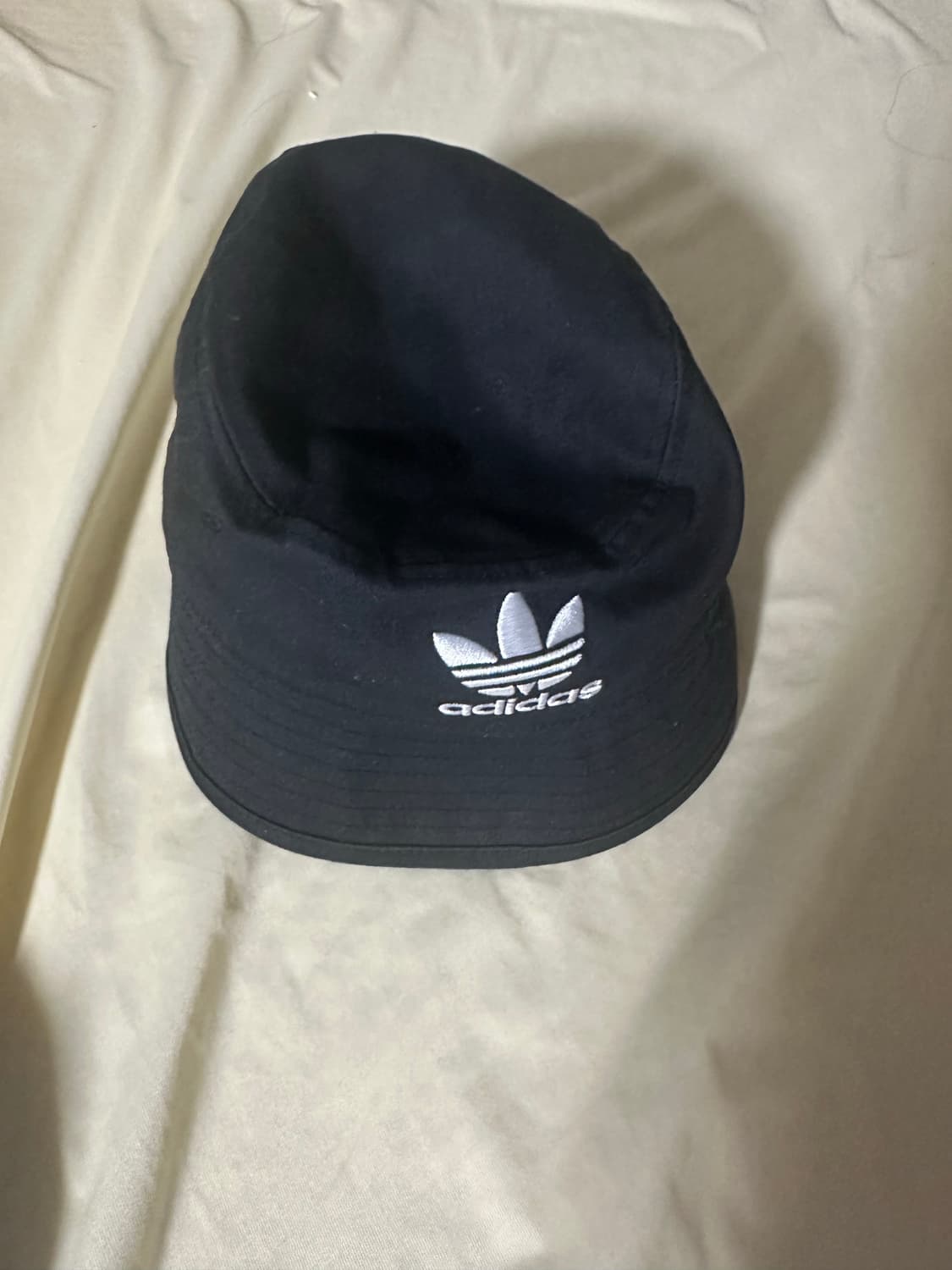 아디다스 버킷햇 상품이미지2