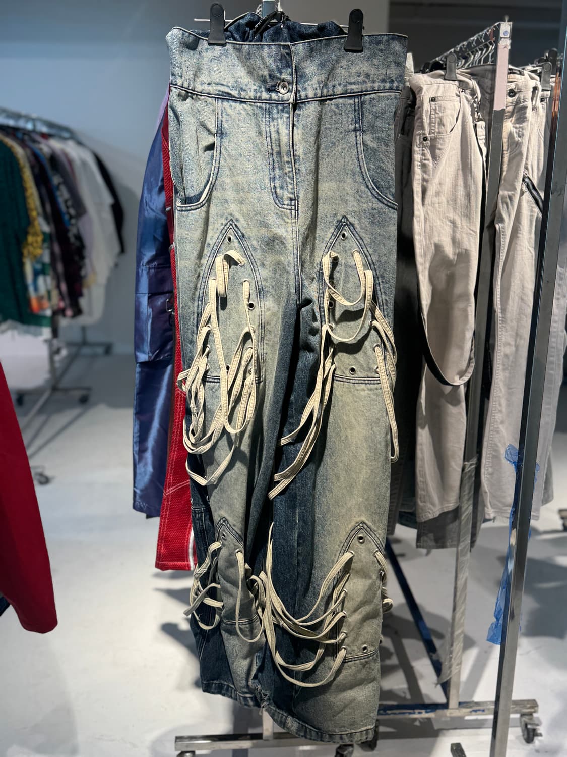 Who decides war 후디사이즈워 데님팬츠 상품이미지1