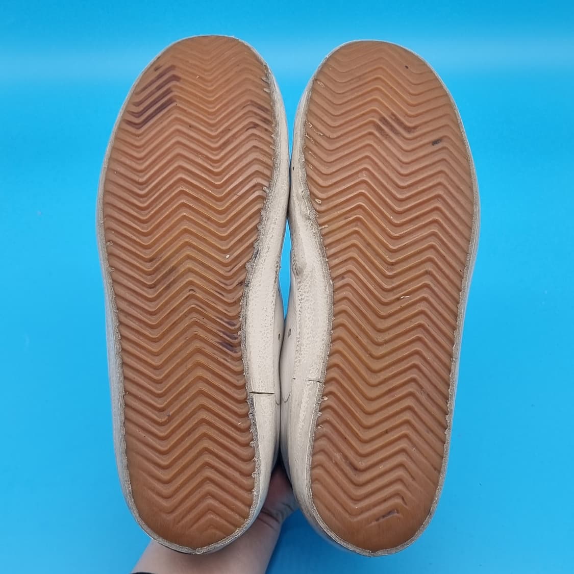 O 골든구스 슈퍼스타 퍼플탭 스니커즈36 230 굽5 상품이미지3