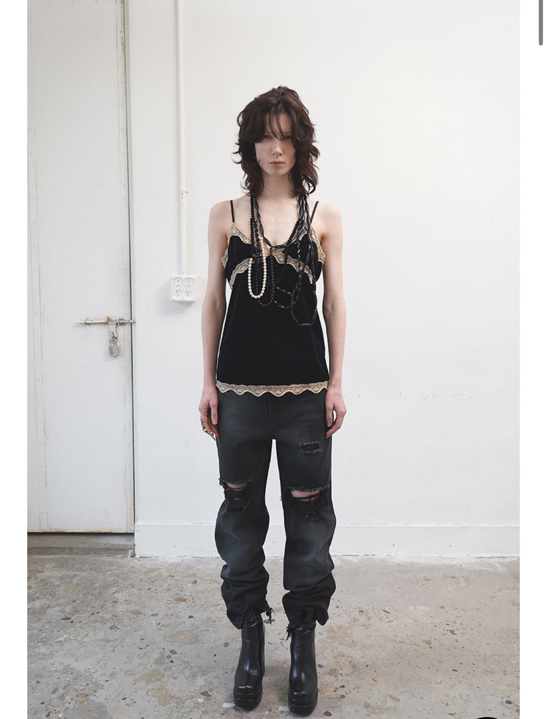 데어드LACE TRACED VELVET CAMISOLE 상품이미지1