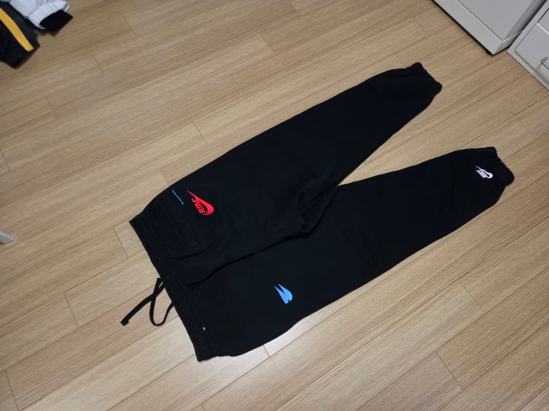 나이키 에센셜 멀티 퓨츄라 플리스 팬츠 상품이미지4