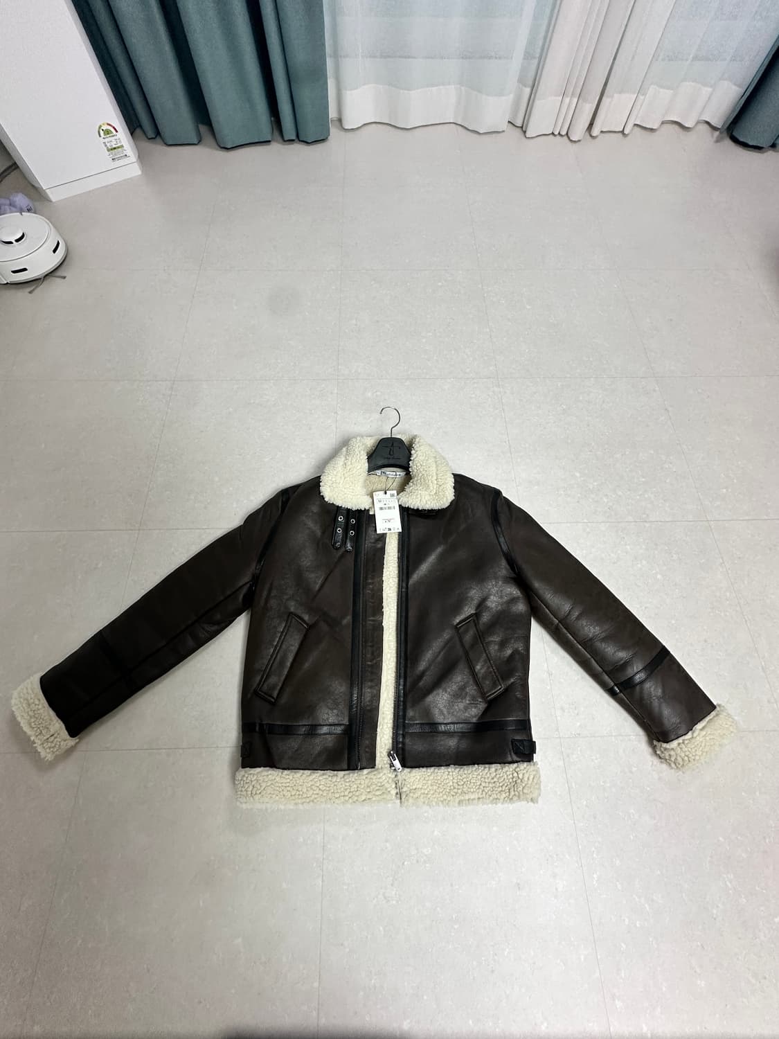 자라 무스탕(m size) 상품이미지4