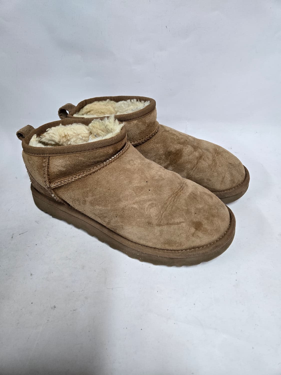 UGG어그 클래식 울트라 미니 부츠230mm 상품이미지1