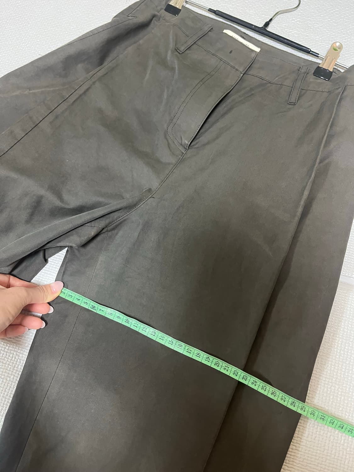 아모멘토 배럴핏 커브드 코튼 팬츠 다크 그레이 브라운 상품이미지7