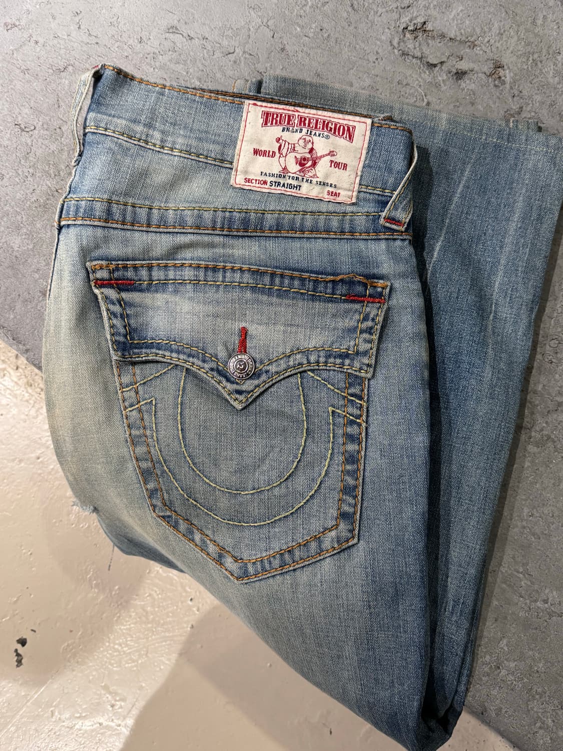 트루 릴리전 워싱 스트레이트핏 데님팬츠 상품이미지1