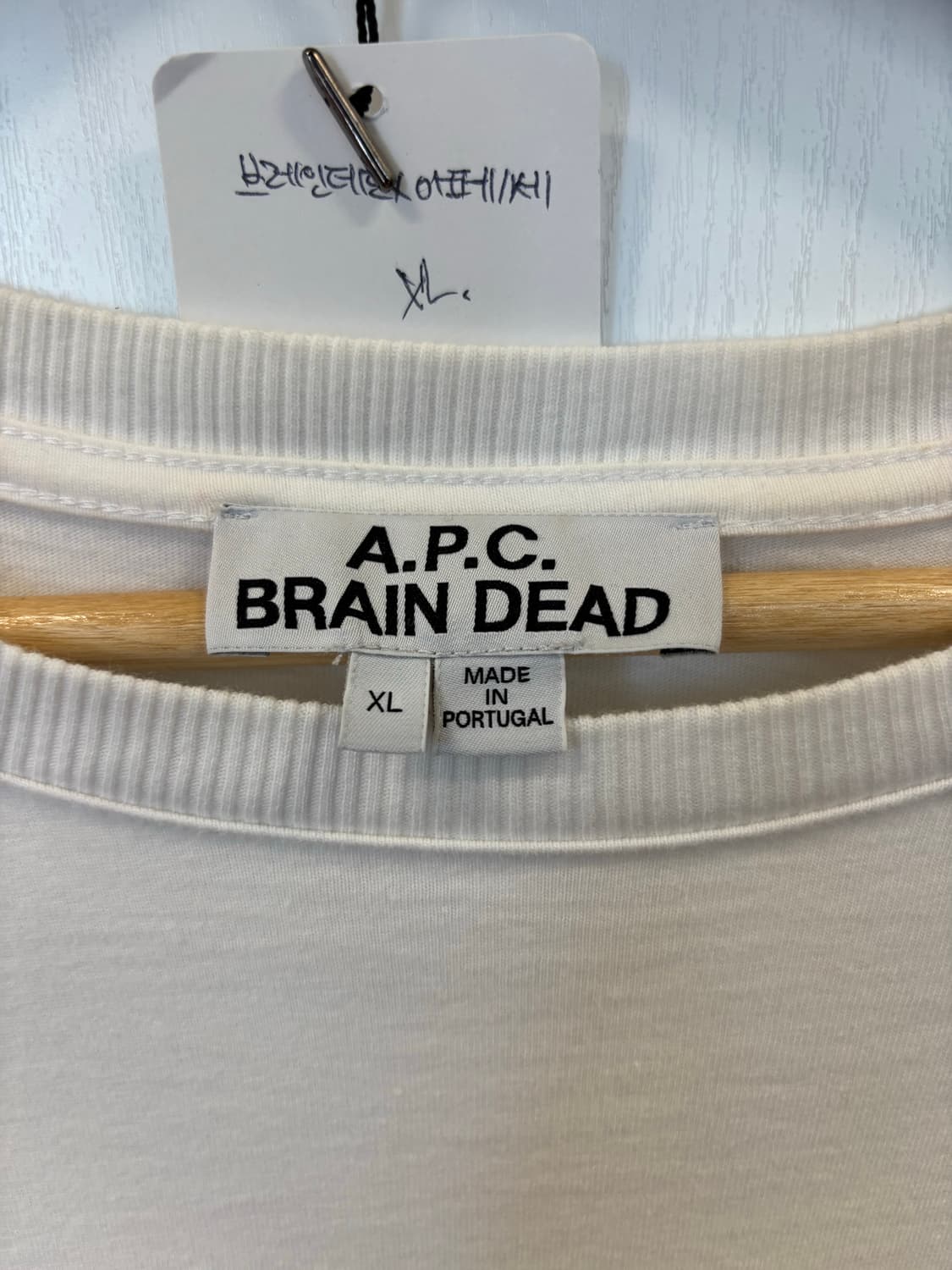 A.P.C x brain dead long sleeve 상품이미지3